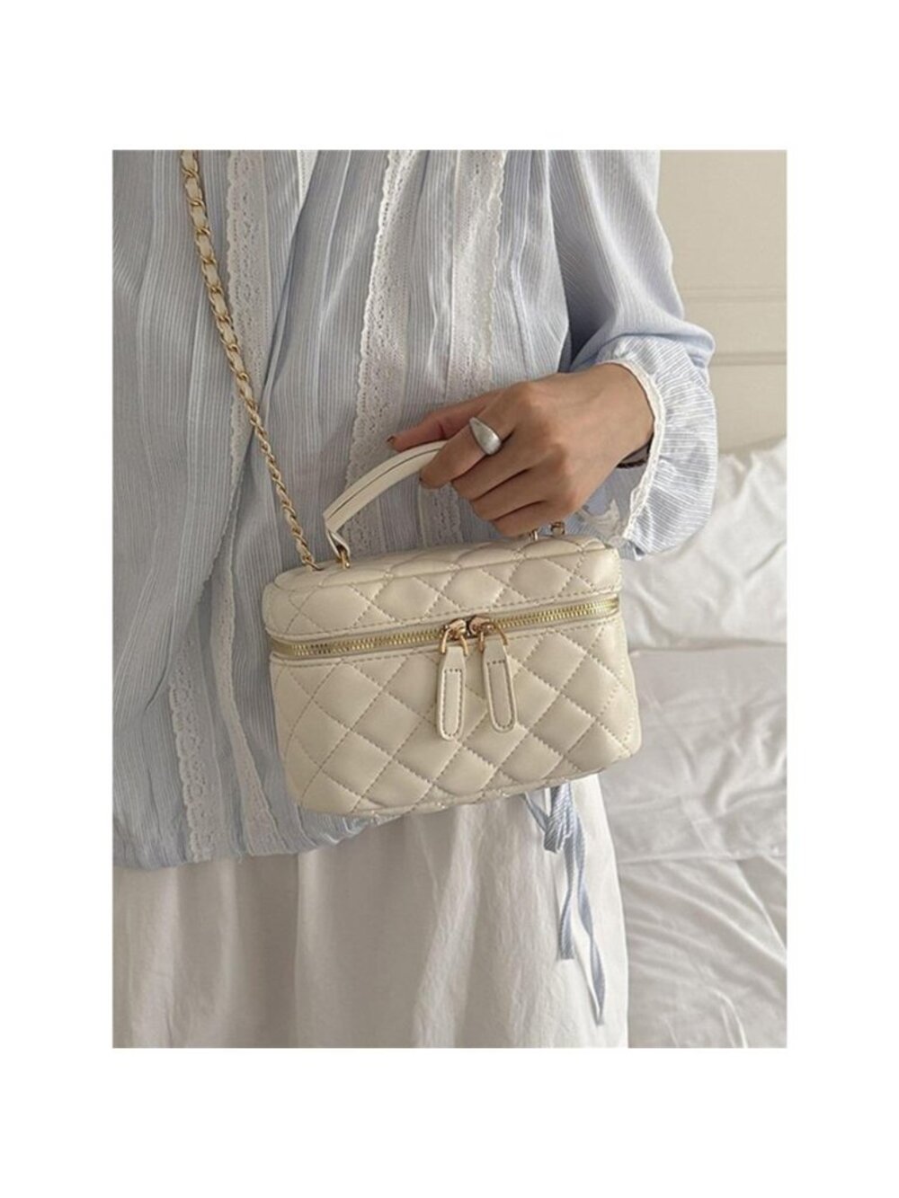 Quilted Chain Strap Crossbody Bag